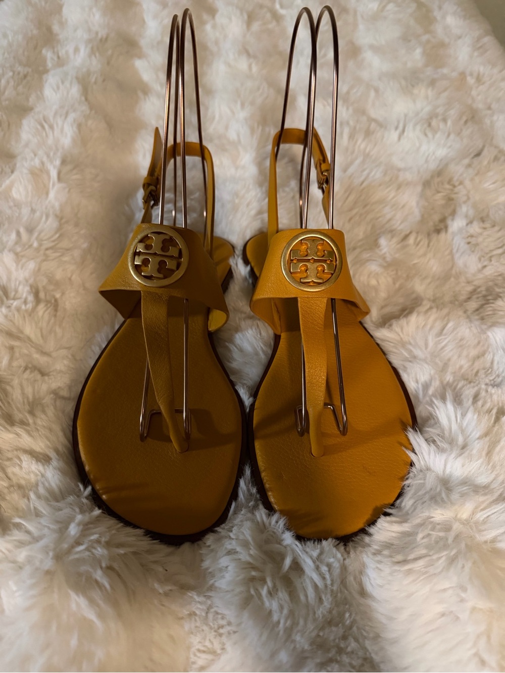 Tory Burch Mustard Leather Logo Thong Sandals - Picture 9 of 9